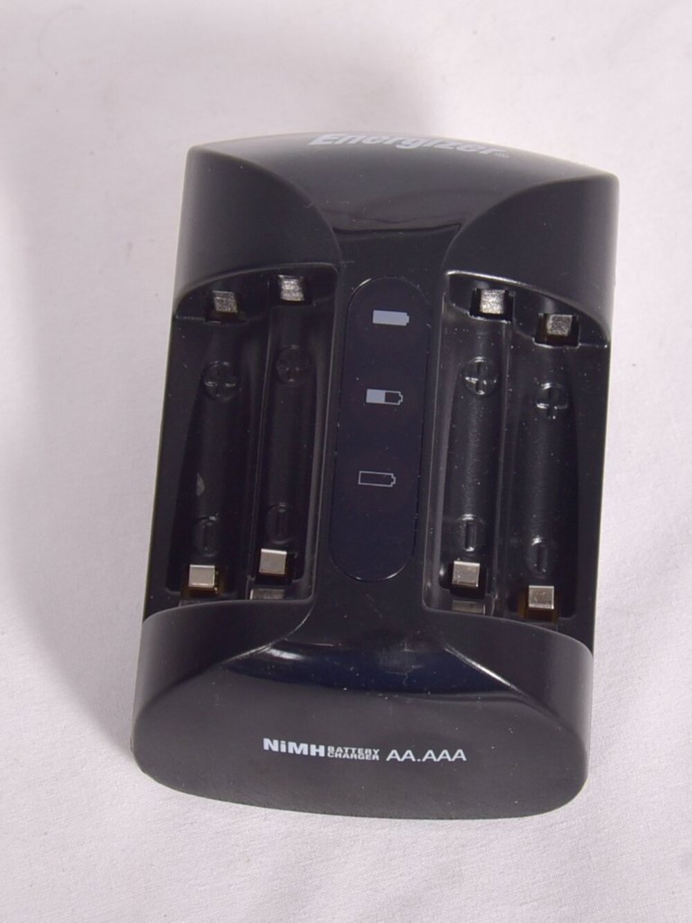 Energizer NiMH Battery Charger AA/AAA Black 4-Slot Tested Working